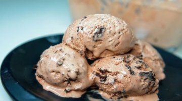 Recipe Chocolate Cookies & Cream Ice Cream | Yummy Cookie Cream Ice Cream | Chocolate Ice Cream Recipe