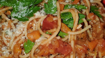 Recipe Turkey Ragu Spaghetti - using Jennie-O Italian Style Turkey Sausage and Wheat spaghetti