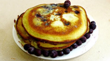 HOW TO MAKE HOMEMADE BLUEBERRY PANCAKES